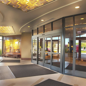 commercial door specialist Hawaiian Gardens
